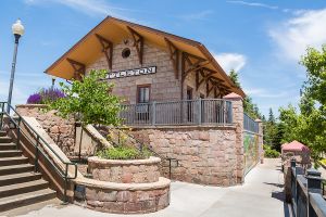 Littleton, CO light rail station